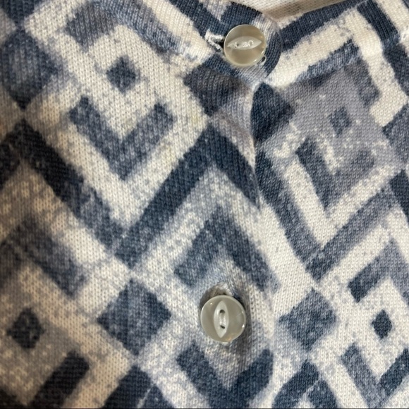 Pendleton Women’s Blue Chevron Button Up Cotton Cardigan Sweater Sz M - Picture 8 of 9